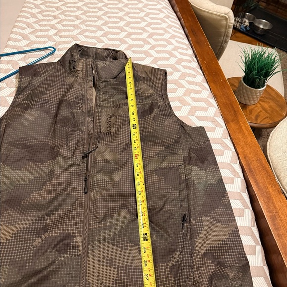 Orvis Pro Camo Vest XL. - Picture 3 of 5